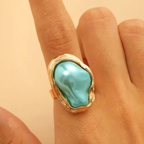 ✨NEW✨ Baroque-Style Irregular Shaped Pearl Ring - Adjustable - Various Colors - Picture 5 of 8